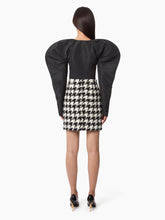 Cargar imagen en el visor de la galería, MINI HOUNDSTOOTH SKIRT - Nina Ricci