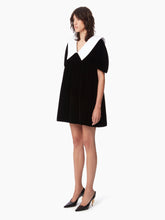 画像をギャラリービューアに読み込む, VELVET BABYDOLL DRESS IN BLACK - Nina Ricci