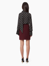 Cargar imagen en el visor de la galería, Pussy-Bow Shirt in Black - Nina Ricci