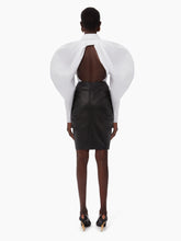 Cargar imagen en el visor de la galería, DRAPED SKIRT IN NAPPA LEATHER IN BLACK - Nina Ricci