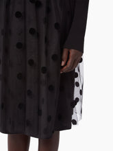 Cargar imagen en el visor de la galería, PLEATED SKIRT IN POLKA-DOT TULLE IN BLACK - Nina Ricci