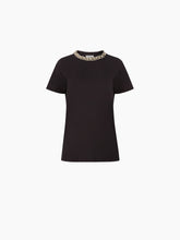 Cargar imagen en el visor de la galería, BEADED NECKLINE T-SHIRT IN BLACK - Nina Ricci