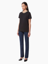 Cargar imagen en el visor de la galería, BEADED NECKLINE T-SHIRT IN BLACK - Nina Ricci