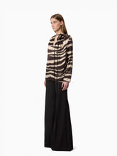 Charger l'image dans la galerie, Zebra-Print Long-Sleeved Satin Blouse