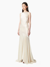 Cargar imagen en el visor de la galería, MERMAID DRESS WITH OPEN BACK - Nina Ricci