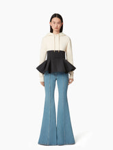Cargar imagen en el visor de la galería, HOODIE WITH CONTRASTING PEPLUM - Nina Ricci