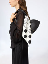 Cargar imagen en el visor de la galería, White Polka Dot Silk Scarf