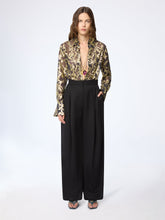 Load image into Gallery viewer, Wide-Leg Pleated Wool Gabardine Pants