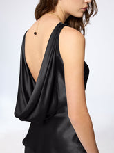 Load image into Gallery viewer, Black Halterneck Drapped Silk Satin Top