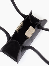 Cargar imagen en el visor de la galería, LE BAL BAG MINI IN BLACK
