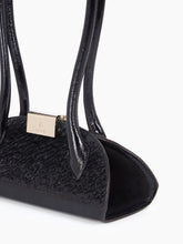 Charger l'image dans la galerie, LE BAL BAG MINI IN PATENT FRINGE