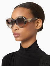 Cargar imagen en el visor de la galería, Gafas de sol de gran tamaño