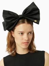 Load image into Gallery viewer, SATIN HEADBAND WITH BOW
