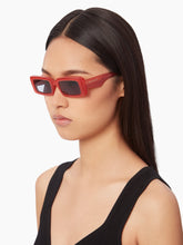 Charger l'image dans la galerie, Waves Rectangular Shiny Red Sunglasses
