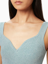 Load image into Gallery viewer, SLEEVELESS HEART NECKLINE TOP
