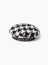 Charger l'image dans la galerie, WOOL BERET WITH NINA RICCI LOGO IN BLACK AND WHITE - Nina Ricci
