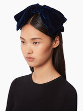 Charger l'image dans la galerie, BOW HEADBAND IN VELVET - NINA RICCI
