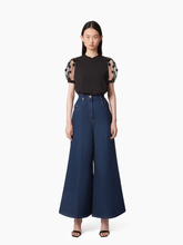 Charger l'image dans la galerie, CROPPED FLARED DENIM PANTS - NINA RICCI
