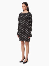 Cargar imagen en el visor de la galería, MINI DRESS WITH RUCHED SLEEVES IN BLACK - Nina Ricci
