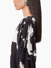 Load image into Gallery viewer, BLOUSE WITH PUFF SLEEVES IN BLACK &amp; WHITE - Nina Ricci
