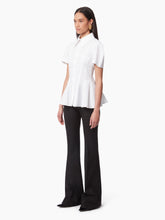 Load image into Gallery viewer, SLEEVELESS PUSSY-BOW SHIRT
