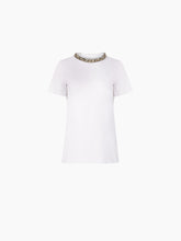 Cargar imagen en el visor de la galería, BEADED NECKLINE T-SHIRT IN WHITE - Nina Ricci
