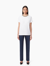 Cargar imagen en el visor de la galería, BEADED NECKLINE T-SHIRT IN WHITE - Nina Ricci
