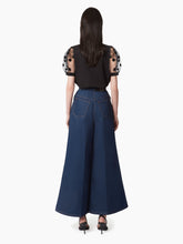 Charger l'image dans la galerie, CROPPED FLARED DENIM PANTS - NINA RICCI
