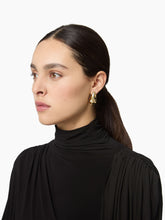 Load image into Gallery viewer, Gold Drops Of Light Earrings
