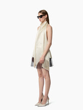 Charger l'image dans la galerie, Cream Halterneck Satin Top

