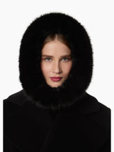 Charger l'image dans la galerie, Faux Fur Hood
