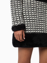 Charger l'image dans la galerie, Tweed Mini Skirt
