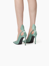 Charger l'image dans la galerie, SATIN PUMPS WITH BOW DETAIL - Nina Ricci
