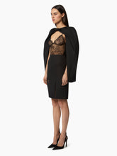 画像をギャラリービューアに読み込む, Wool Gabardine Cape - Nina Ricci
