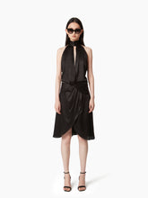 Cargar imagen en el visor de la galería, HALTER DRESS WITH BOW DETAIL - Nina Ricci
