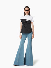 Cargar imagen en el visor de la galería, WRAP-AROUND BOW TEE - Nina Ricci
