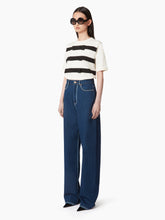 Load image into Gallery viewer, T-SHIRT WITH BOW DETAILS - Nina Ricci
