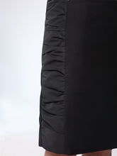 Load image into Gallery viewer, Midi Wool Skirt
