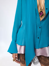 Cargar imagen en el visor de la galería, Blue Lavalliere Satin Shirt
