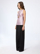 Charger l'image dans la galerie, Mauve Halterneck Drapped Silk Satin Top
