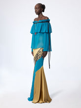 Charger l'image dans la galerie, Blue Boat Neck Silk Top With Bow Details
