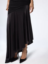 Cargar imagen en el visor de la galería, Asymetrical Midi Dress
