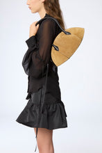 画像をギャラリービューアに読み込む, LE MEDIUM BALL BAG IN SUEDE AND CALF LEATHER
