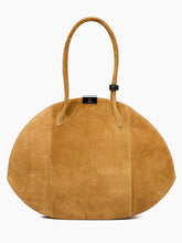 画像をギャラリービューアに読み込む, LE LARGE BALL BAG IN SUEDE LEATHER

