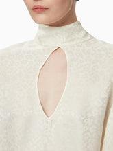 Load image into Gallery viewer, LEOPARD-JACQUARD CUT-OUT BLOUSE
