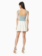 Load image into Gallery viewer, SLEEVELESS HEART NECKLINE TOP
