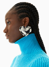 Load image into Gallery viewer, Cushion Heart Earrings
