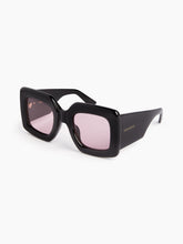 Charger l'image dans la galerie, Precious Square Shiny Black Sunglasses
