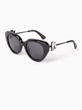 Charger l'image dans la galerie, FULL MOON BUTTERFLY SUNGLASSES
