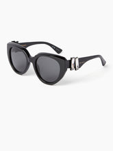 Load image into Gallery viewer, FULL MOON BUTTERFLY SUNGLASSES
